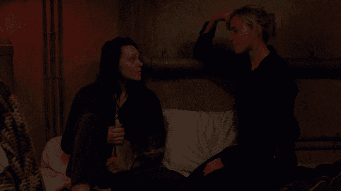 Orange Is The New Black resumen de episodio 5&times;12 Tattoo you