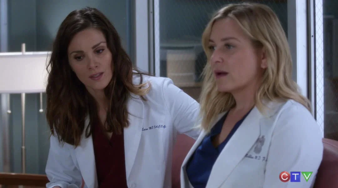 Arizona y Carina hablando