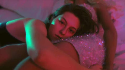 Talia canci&oacute;n l&eacute;sbica