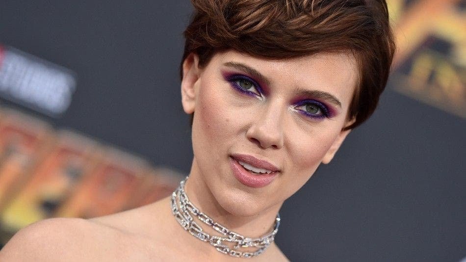 Scarlett Johansson rectifica, ya no interpretará a personaje transexual