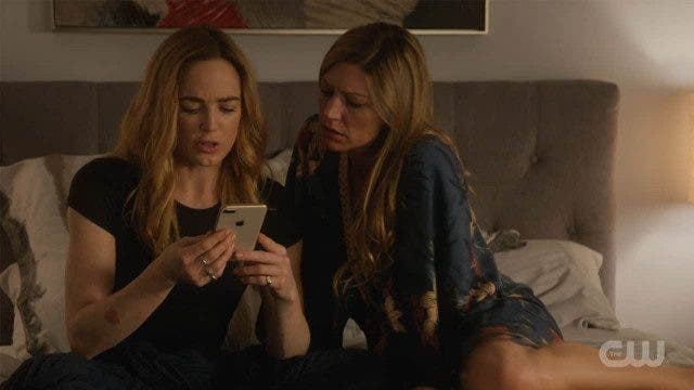 Ava y Sara en Legends of Tomorrow