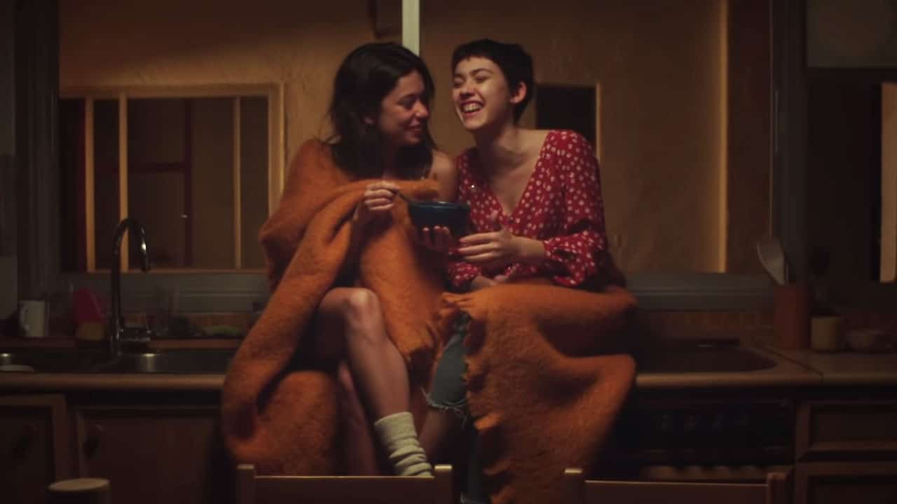 Ana Castillo y Greta Fernandez en on Me