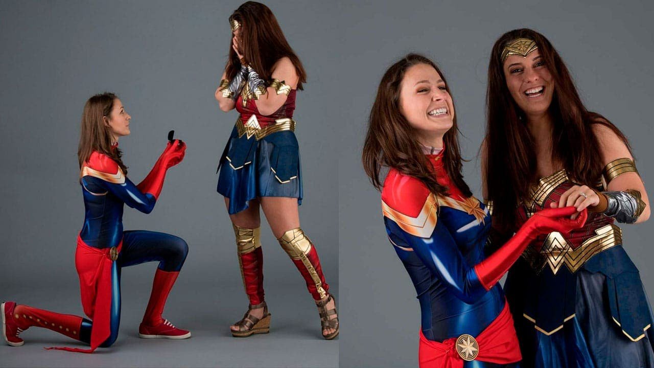 La Capitana Marvel y la Mujer Maravilla se comprometieron en la Motor City Comic Con