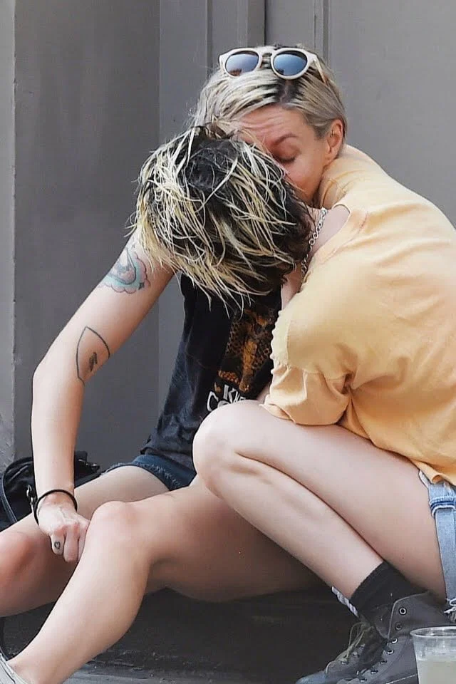 Dylan Meyer y Kristen Stewart