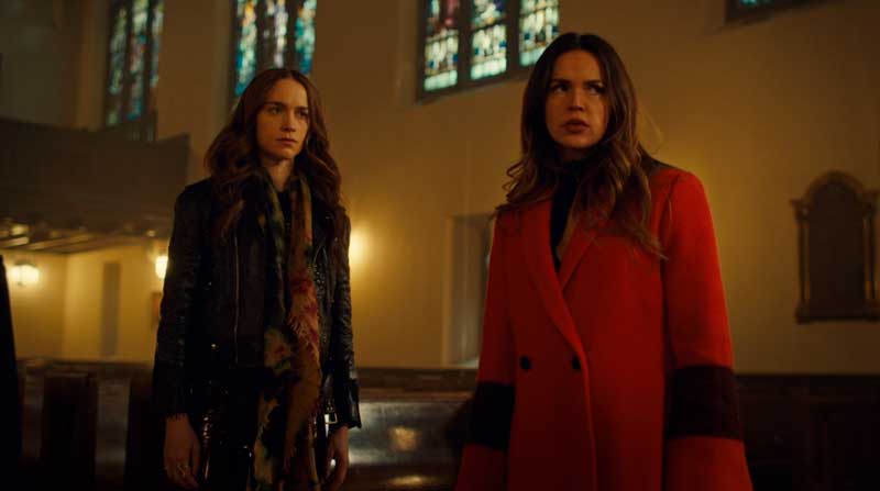 Wynonna y Rosita en el convento