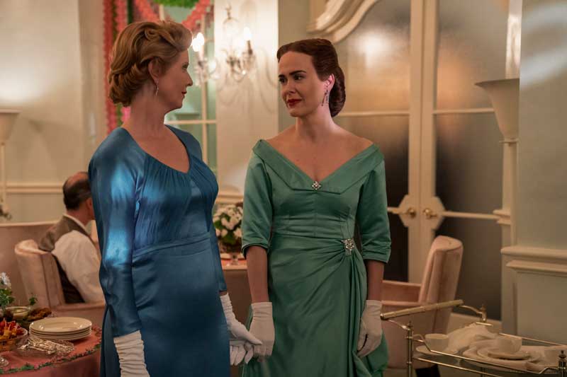Mildred y Gwendolyn en el baile