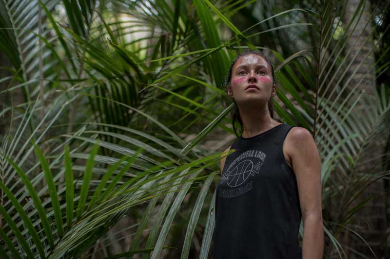 Toni Shalifoe personaje lésbico The Wilds