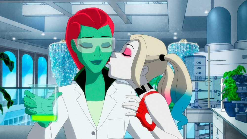 Poison Ivy y Harley Quinn en el laboratorio