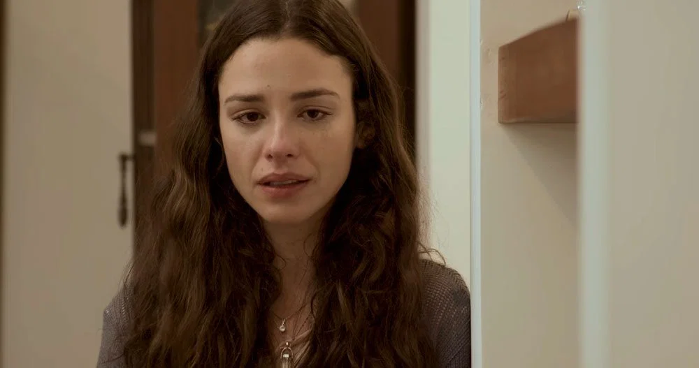 Luiza llorando