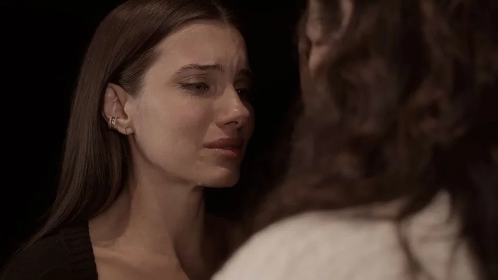 Valentina llorando