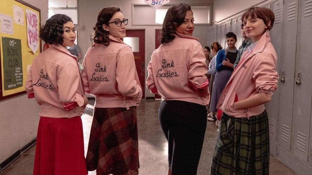 Protagonistas de la serie Grease Rise of the Pink Ladies