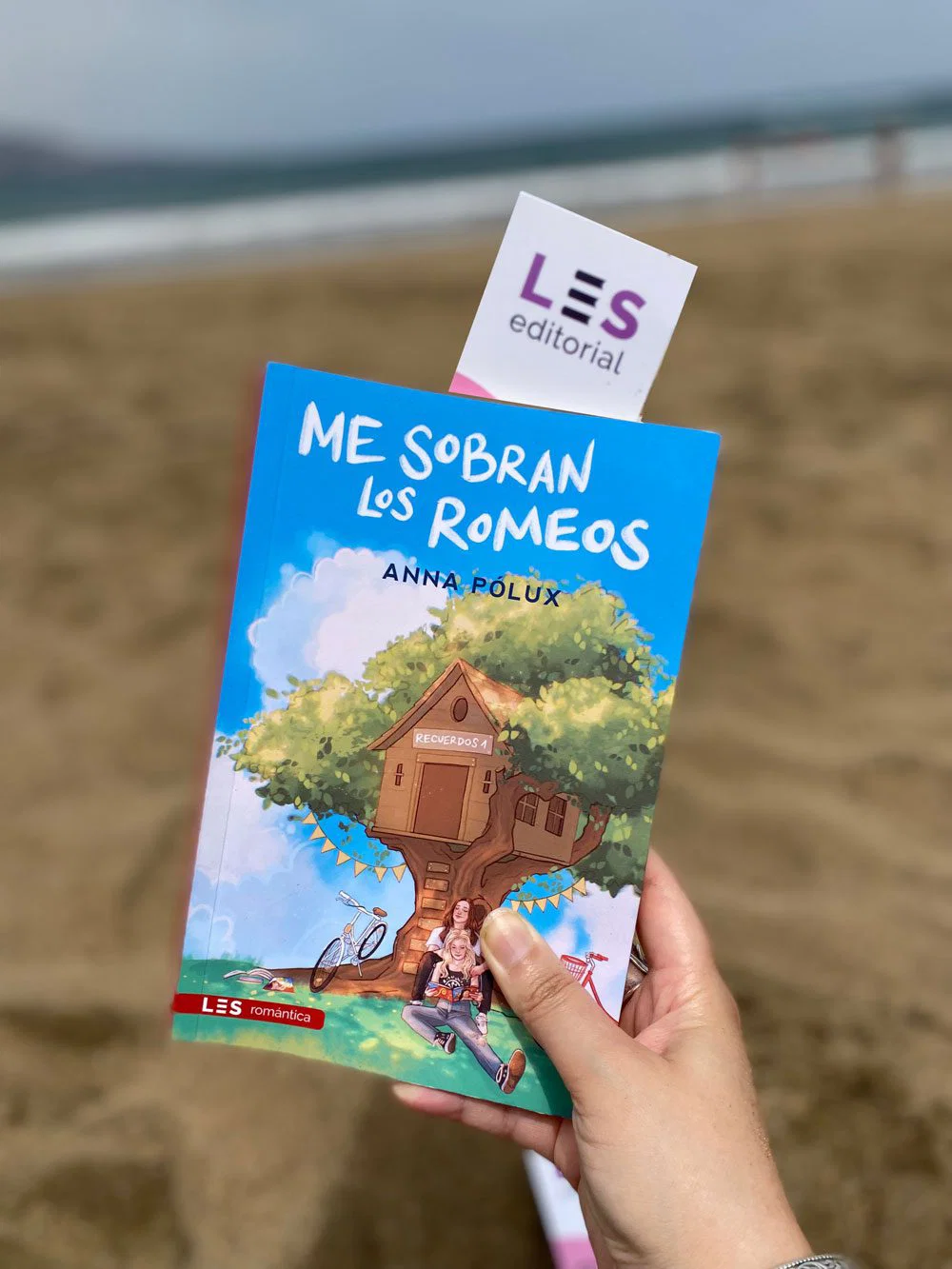 Portada del libro "Me Sobra los Romeos"