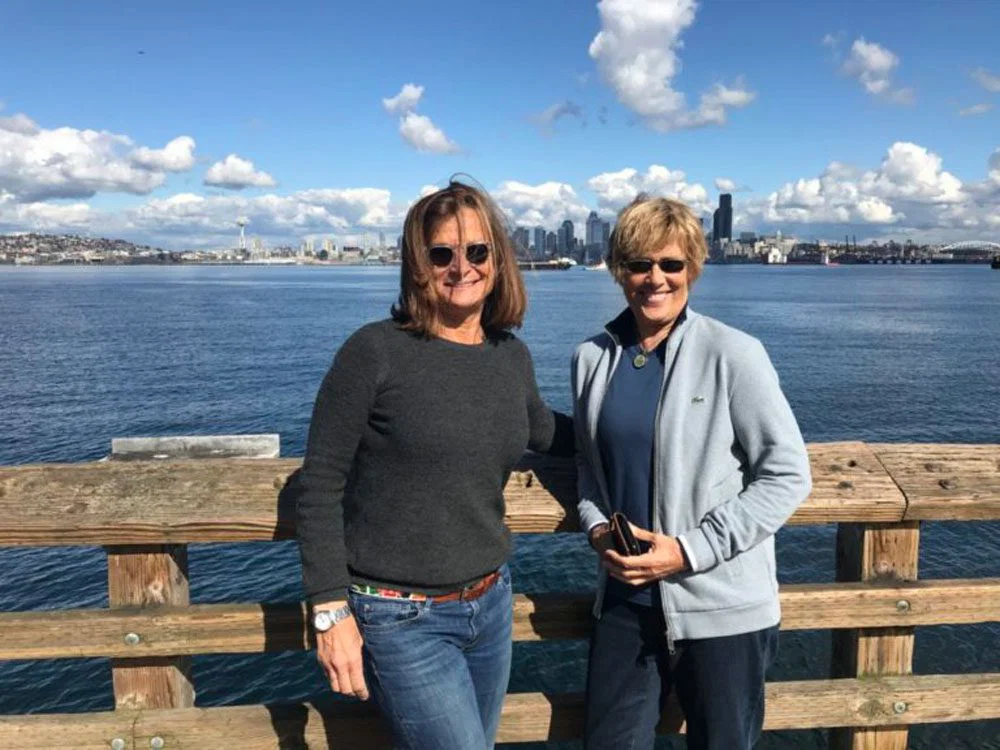Bonnie Stoll y Diana Nyad sonriendo
