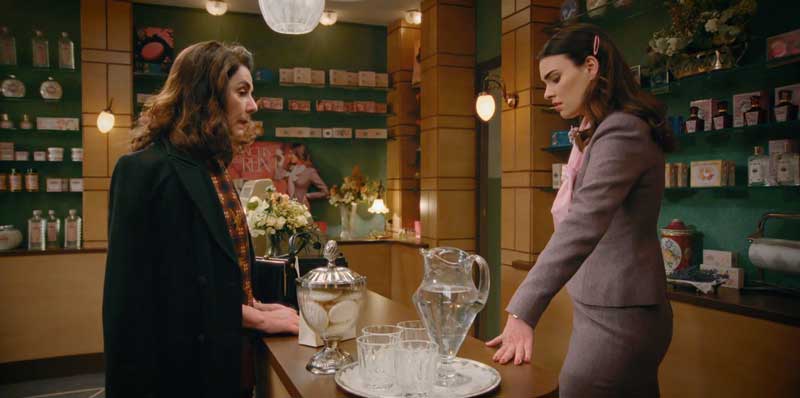 Digna hablando con Fina