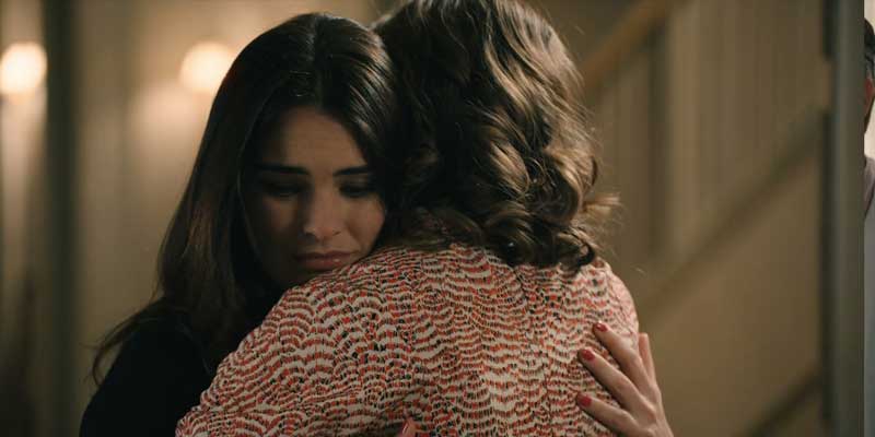 Marta consolando a Fina