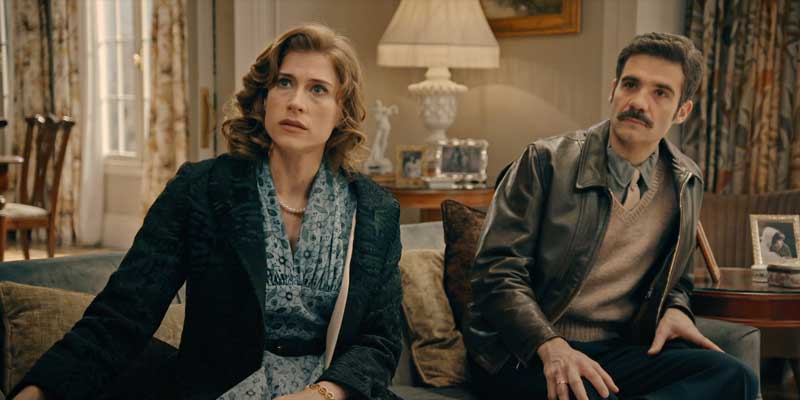 Marta y Joaquín enterándose de lo de Begoña