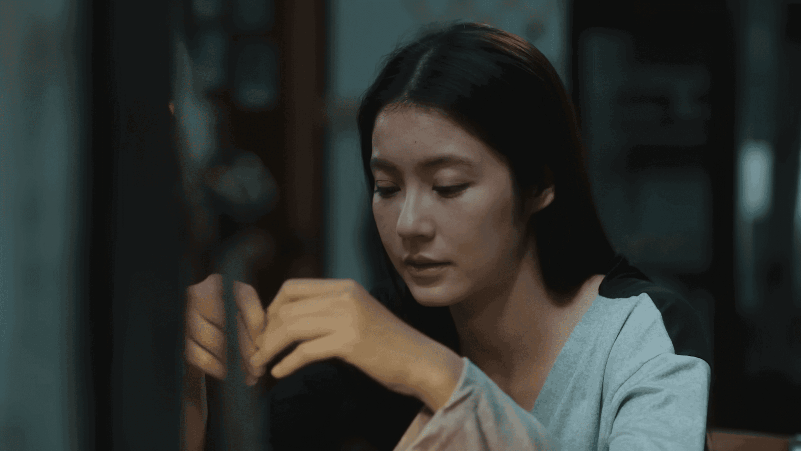 Aioon recapacita sobre su relación con May