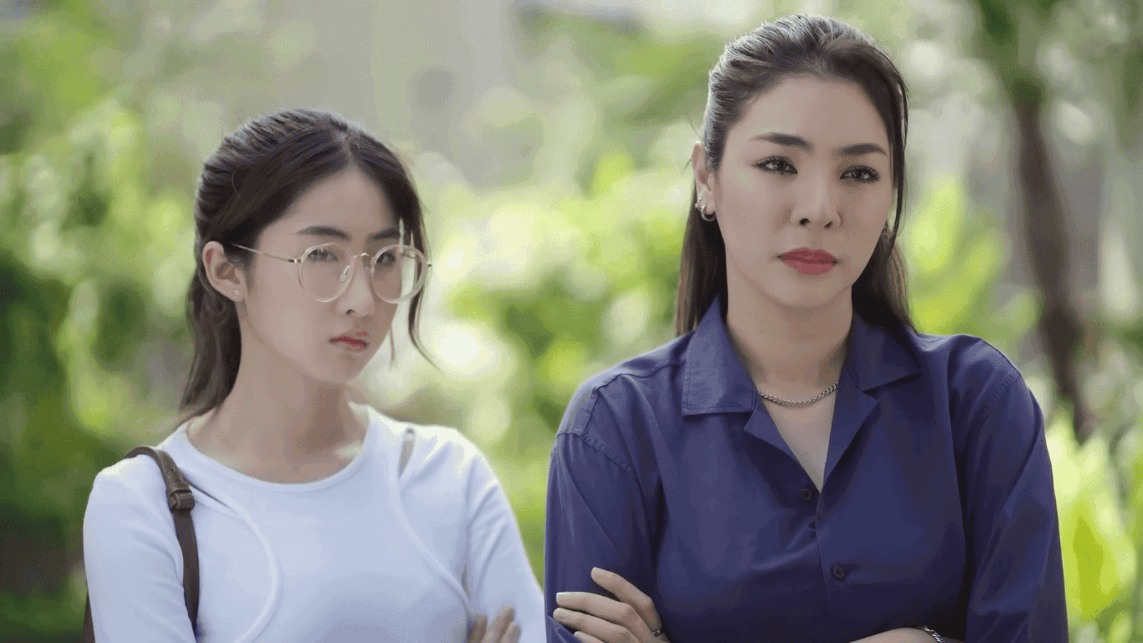 Nueng organiza el cumpleaños de Anueng