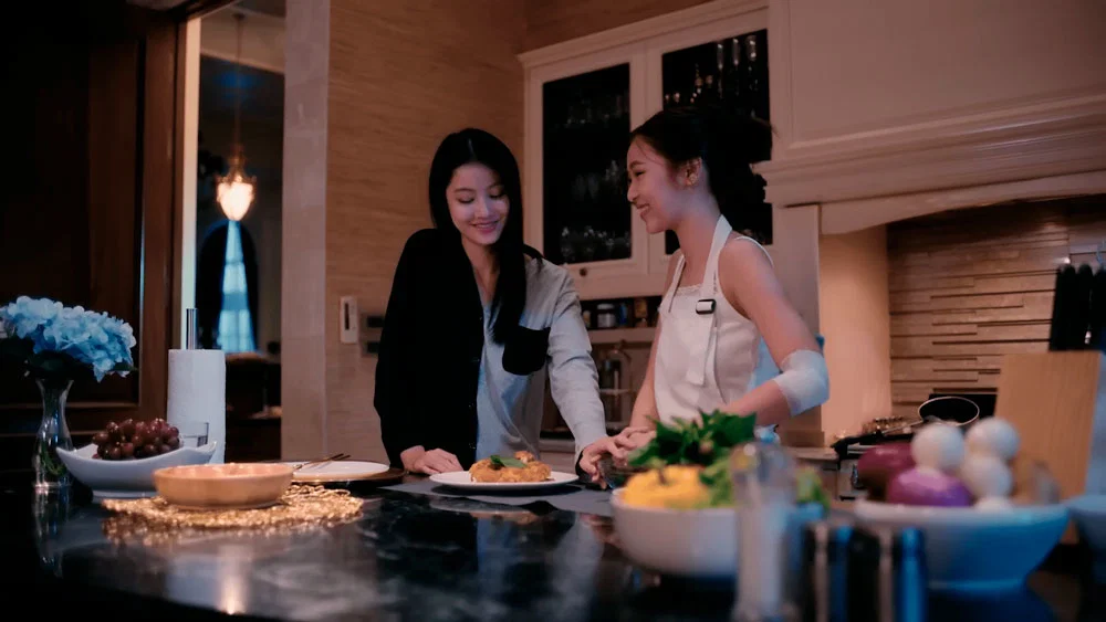 May haciéndole un omelette a Ai