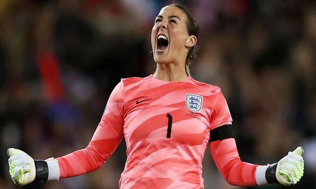 La leyenda de las Lionesses Mary Earps habla por primera vez de su relación con su novia